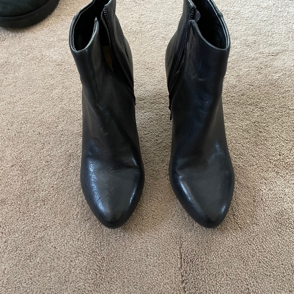 Lucky Brand ankle booties - Picture 4 of 4